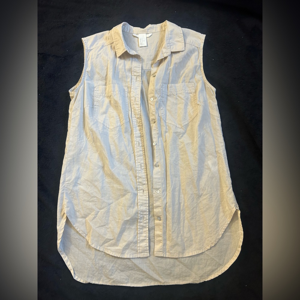 H&M new size 2 beige button up sleeveless